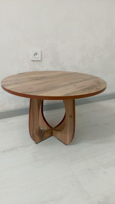 Столик кофейный новый