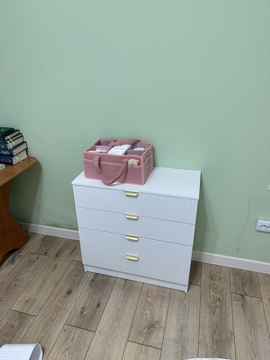 Комод в спальню новый