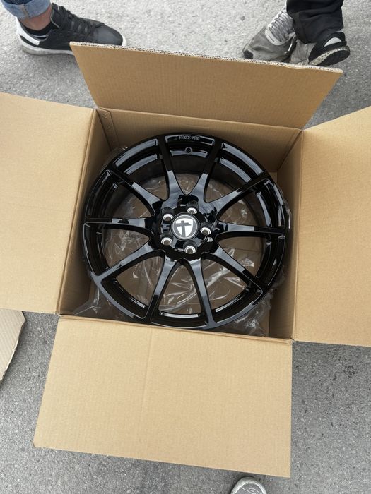 Джанти Tomason TN1 R17