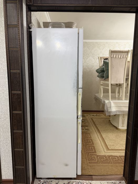 Продам холодильник