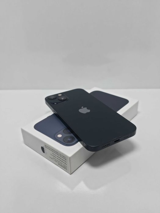iPhone 13 128GB Midnight