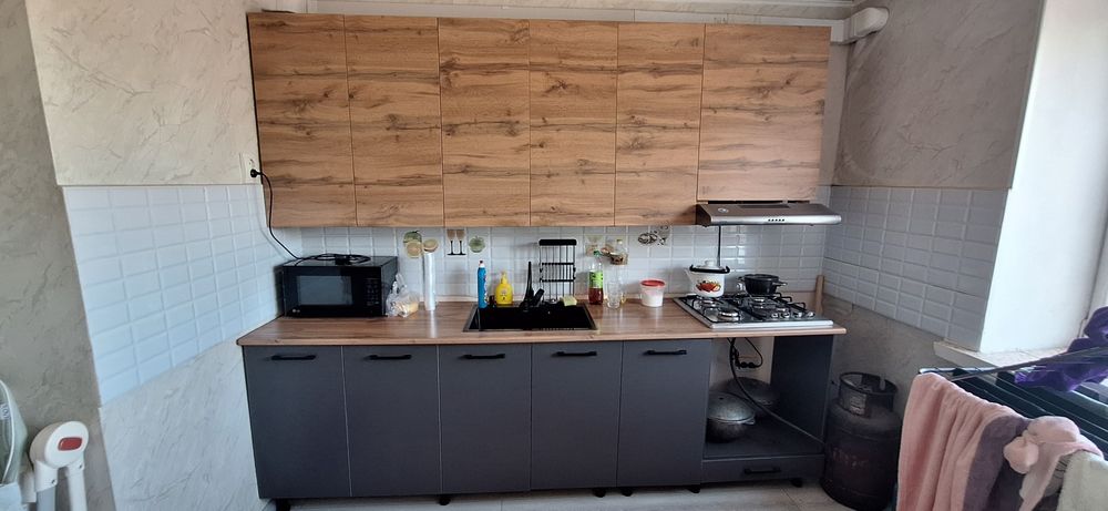 Продаётся кухонный гарнитура