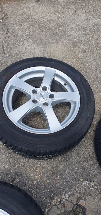 Гуми с ляти джанти 215x55x16 VOLVO V60