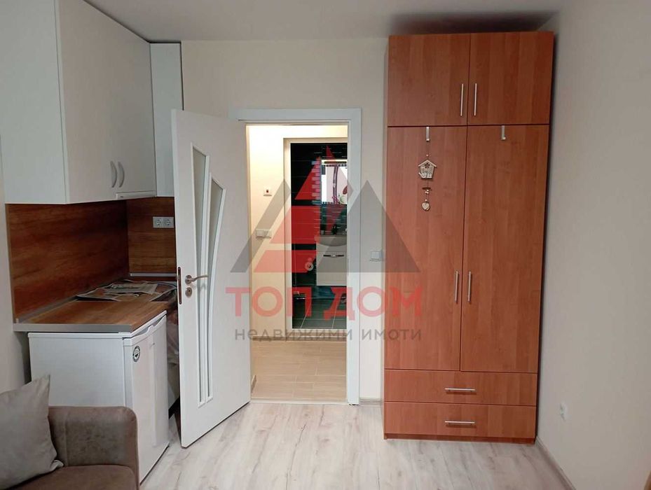 Дава се под наем Едностаен апартамент в Варна, ХЕИ - 28 кв.м за 408 € - Снимка #3