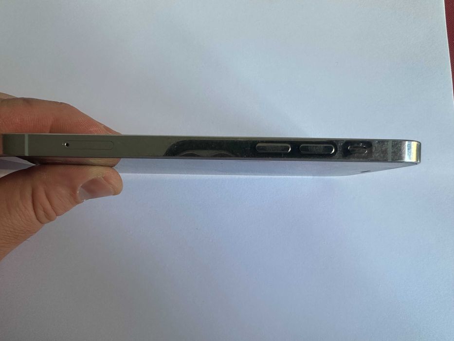 КАТО НОВ !!! iPhone 12 Pro - Бял - 256GB - Отключен - 100% БАТЕРИЯ !!!