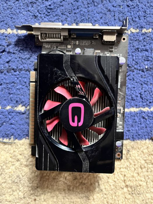 Видеокарта GT440 на 1 гигобайт