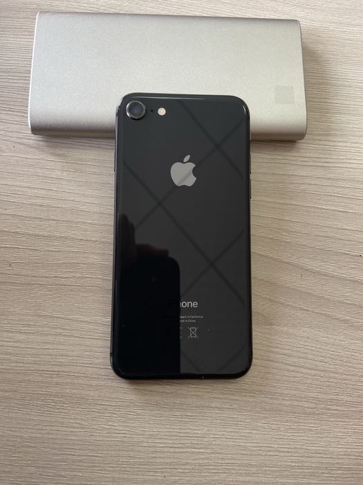 Айфон 8 64гб за 35к