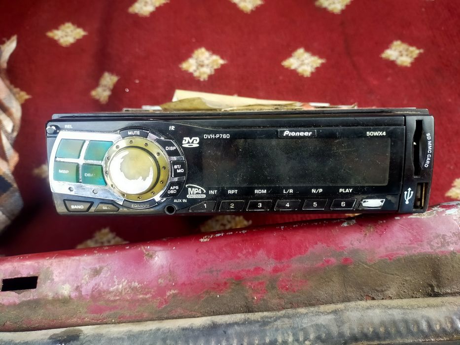 Авто магнитафон JVS