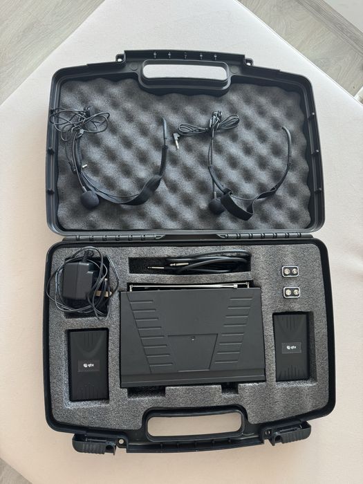 QTX VN2 Безжична микрофонна система с 2 headset микрофона — нов комплект
