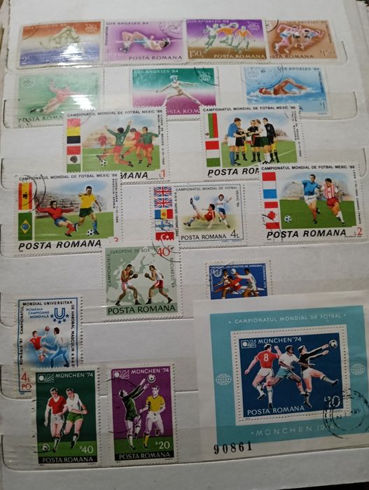 Vând carte cu timbre rare