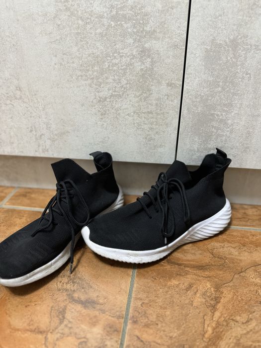 Летние кроссовки