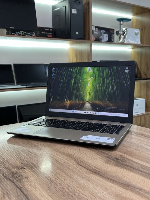 Ноутбук Asus Intele Celeron N4