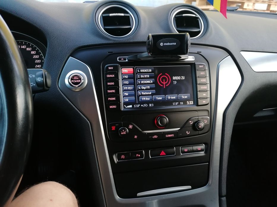 Ford Mondeo 1,6 anul 2012 stare impecabilă