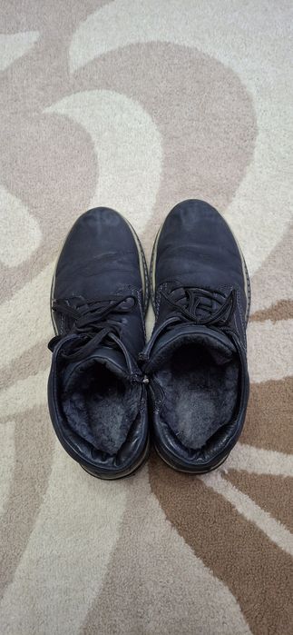 Ботинки зимние,полностью натуральные.