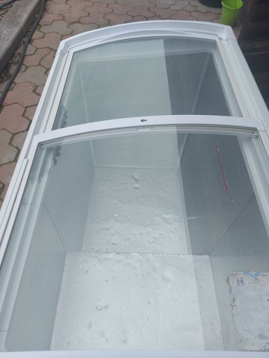 Продам морозильную  камеру