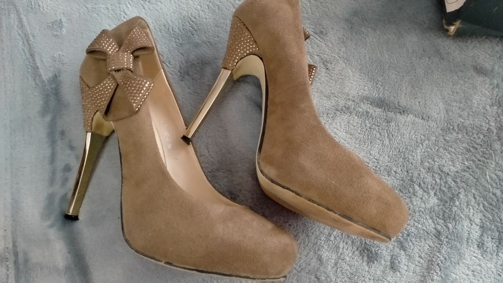 Продам  очень шикарные туфли