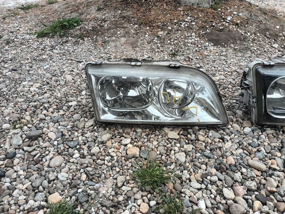десен фар за волво В40 С40 VOLVO V40 S40