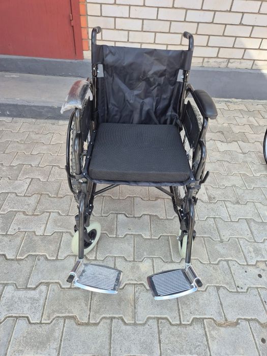 Коляска инвалидная новая