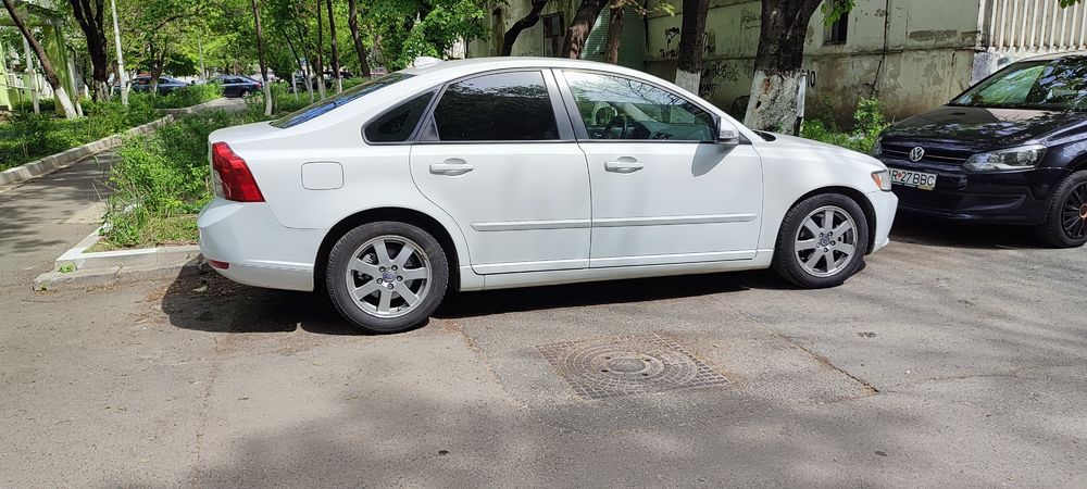 VOLVO S40 2012