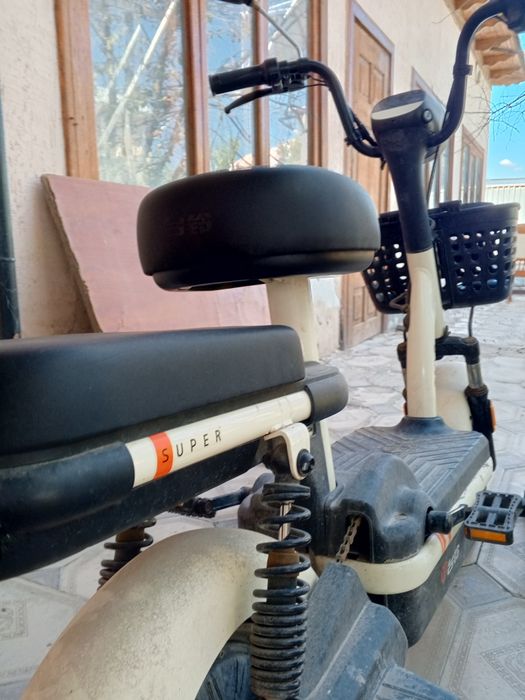 Скутер электроскутер