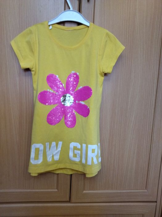 Продам вещи на девочку 4- 6 лет