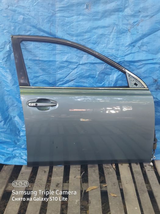Двери  на    Subaru Outback BR  .