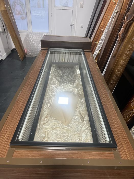 Inchiriez Frigider Mortuar