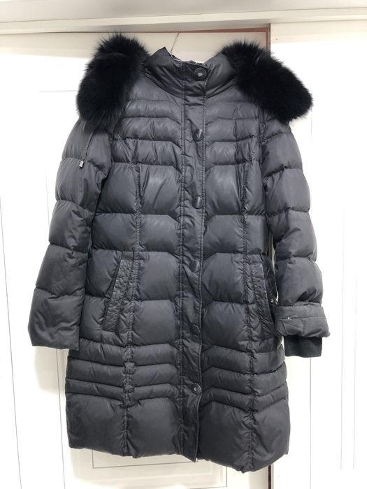 Продается пуховик 48 50 размер