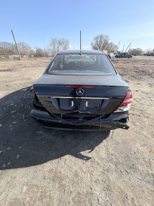 Мерцедес Е500 306кс 2003г Бензин  на части