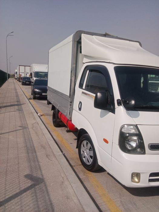 Кия бонго 2007 йил срочно сотилади