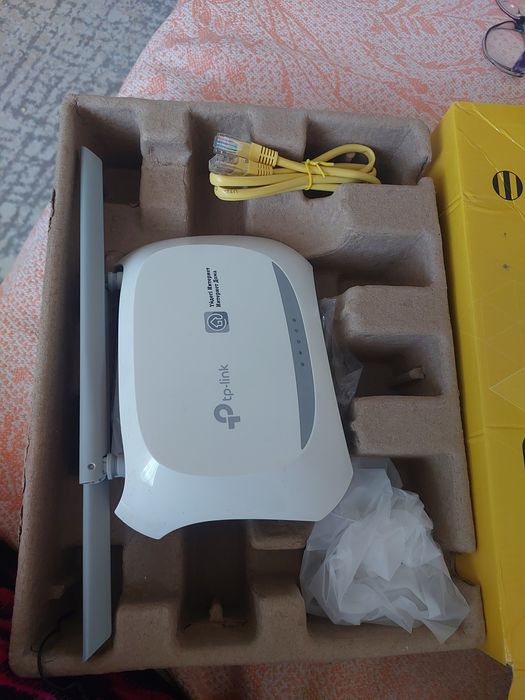 Продается роутер адаптер в отличном состоянии новый