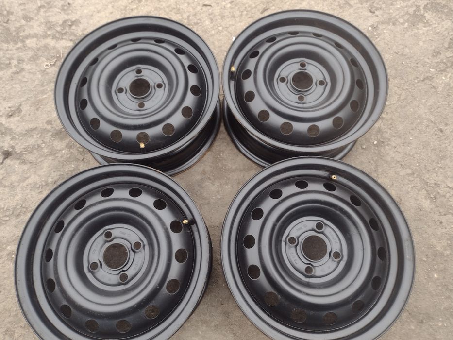 Оригинални 15-4х100 ЕТ52 6j Hyundai i20