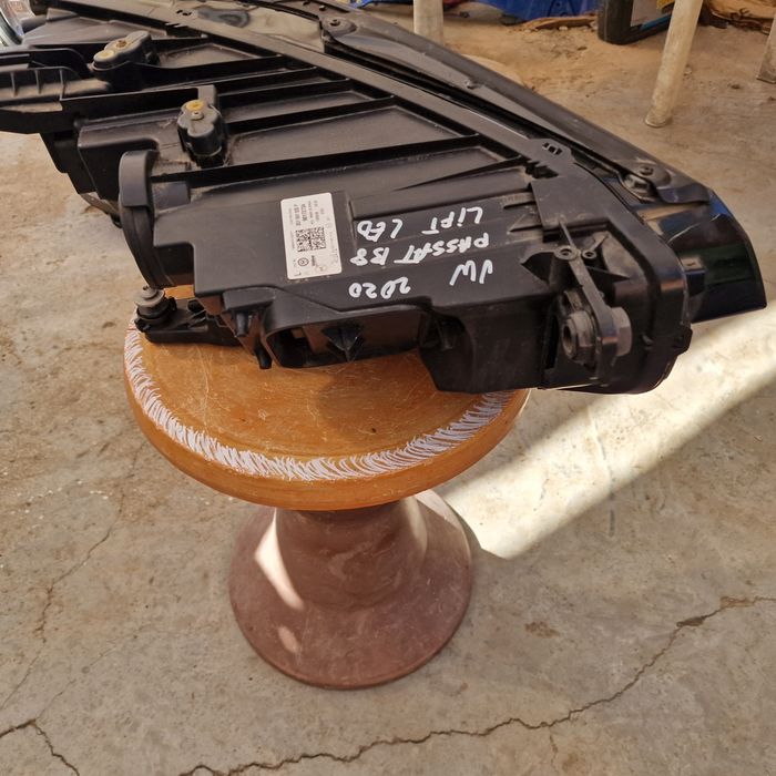 VW Passat B8 lift led 2020 ляв фар