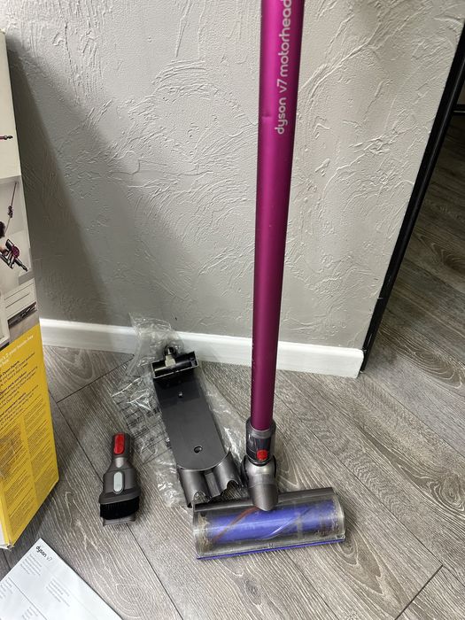 Dyson v7 пылесос
