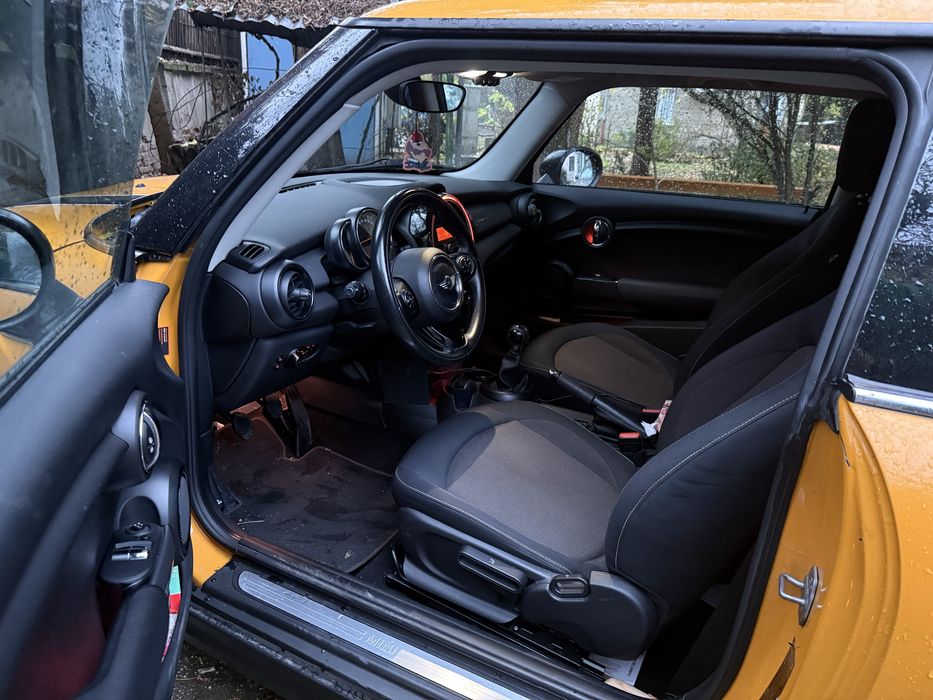 Vand Mini one 1.2 benzina