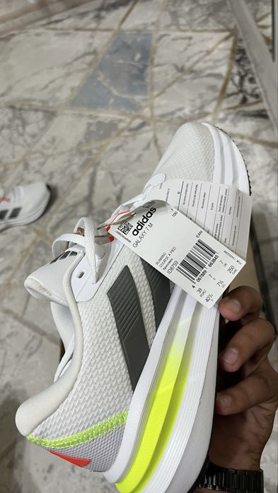 adidas кросовки оригинал
