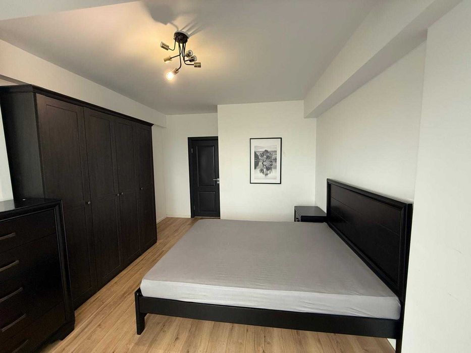Inchiriez Apartament 3 camere Bloc Nou Zamca