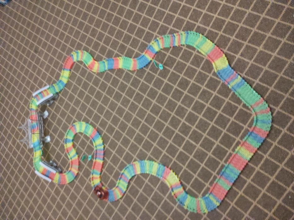 Гибкий  авто трек