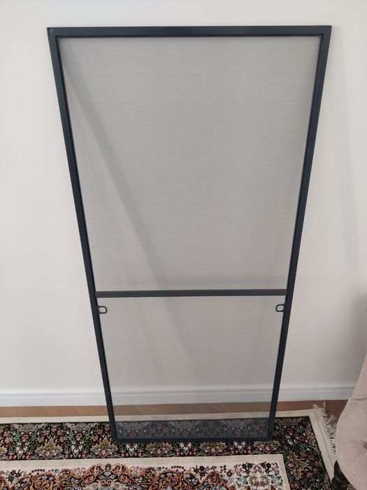 Москитные сетки на окна и двери