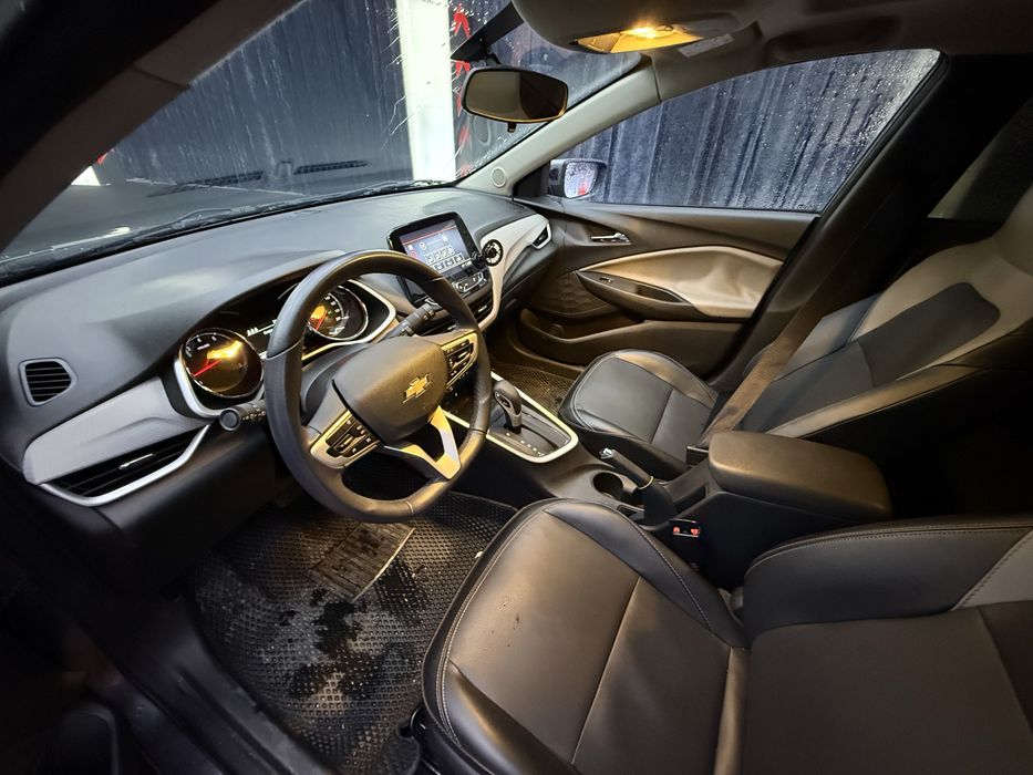 Onix premier 2024 toza