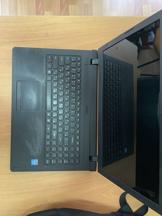 Lenovo ноутбук.
