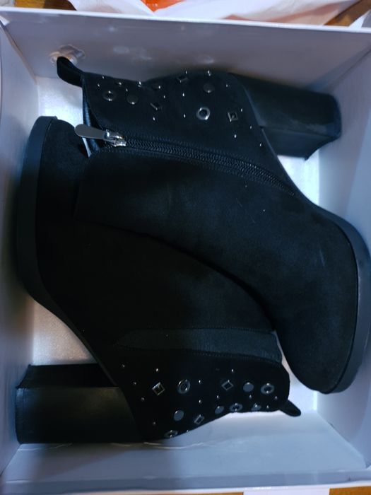 Ботуши с дебел ток