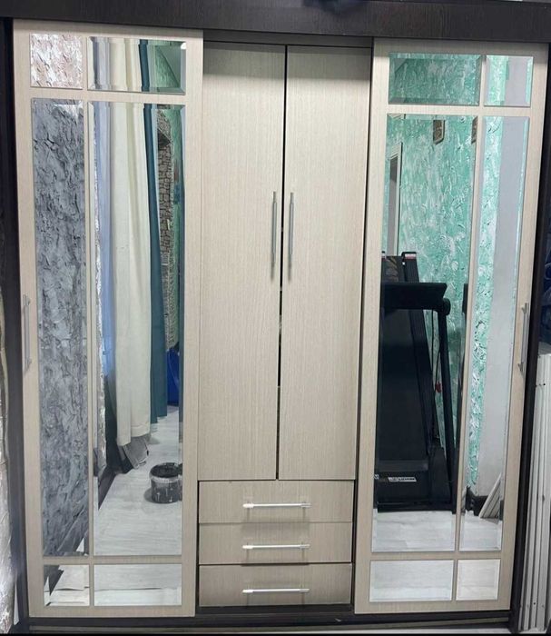 Шкаф для прихожи