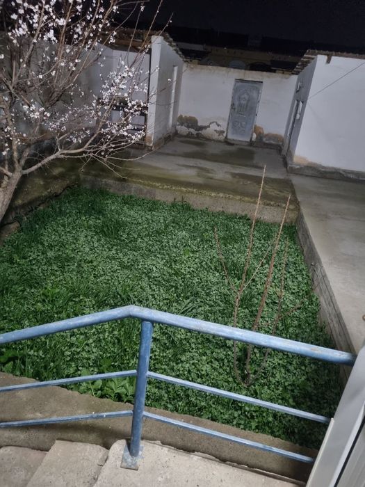 2 сутихли 3 хонали  катеж барча кулайликлари билан сотилади