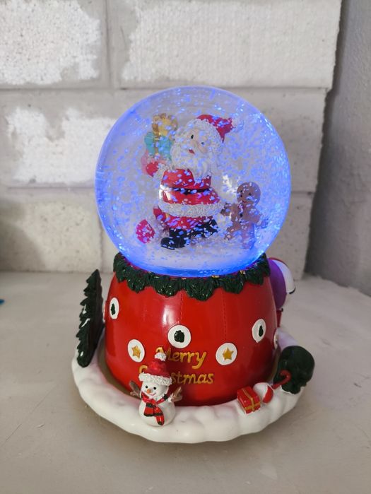 Продам два шара музыкальных