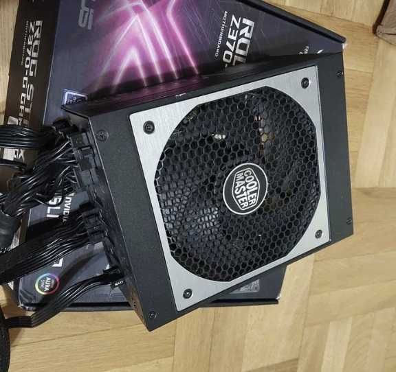 1200W 80+Platinum - BeQuiet Straight Power 11, Cooler Master V1200
