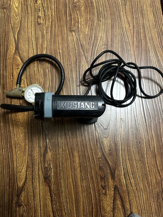Насос электронный MUSTANG