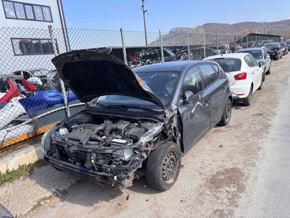 HYUNDAI i30 за части