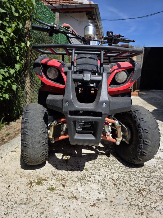 Продавам детско електрическо атв