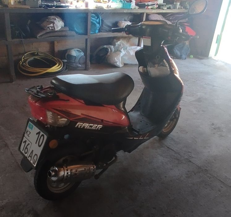 Продам мопед Racer.